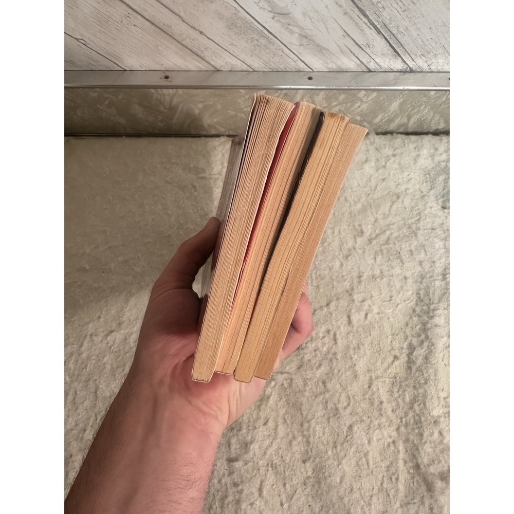 Vintage Goosebumps Books by R.L. Stine - Lot Of 4 (25,34,38&43) FIRST EDITION - Picture 6 of 10